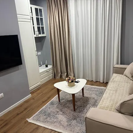 Franci's No4 Apartment *