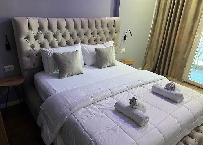 Franci's No4 * Tirana